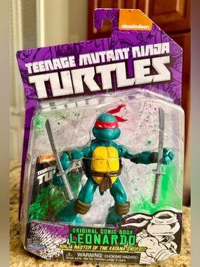 TMNT Teenage Mutant Ninja Turtles Original Comic Book Leonardo Nickelodeon NEW